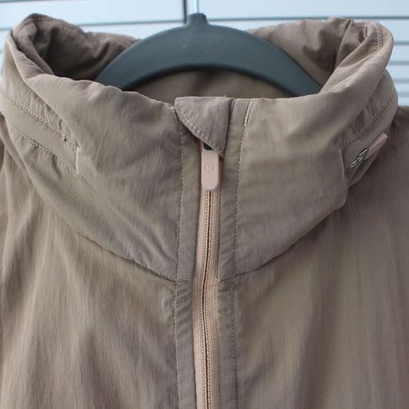 Lululemon Lightweight Jacket Women’s Size 8 - Picture 6 of 7